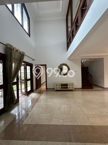 Rumah Sewa Tangerang Selatan LT 425m2 LB 500m2 Area Bintaro Rumah Sewa Tangerang Selatan LT 425m2 LB 500m2 Area Bintaro