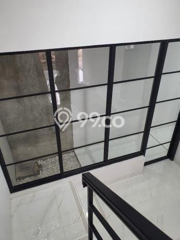 Disewakan! Rumah 3 Kamar Tidur &
3 Kamar Mandi di Bintaro, Jakarta Selatan Disewakan! Rumah 3 Kamar Tidur &
3 Kamar Mandi di Bintaro, Jakarta Selatan