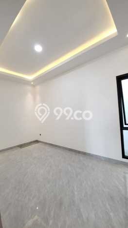 For Sale Rumah Mewah Exclusive di Serpong Utara, Tangerang Selatan For Sale Rumah Mewah Exclusive di Serpong Utara, Tangerang Selatan