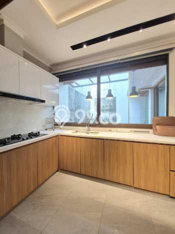 Rumah Luxury Modern Siap Huni di Bintaro Tangerang Selatan Rumah Luxury Modern Siap Huni di Bintaro Tangerang Selatan