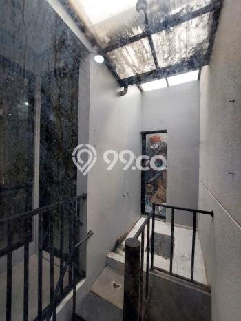 Hunian Mewah LB 115m2 Siap Huni Desain Elegan di Bintaro, Tangerang Selatan Hunian Mewah LB 115m2 Siap Huni Desain Elegan di Bintaro, Tangerang Selatan
