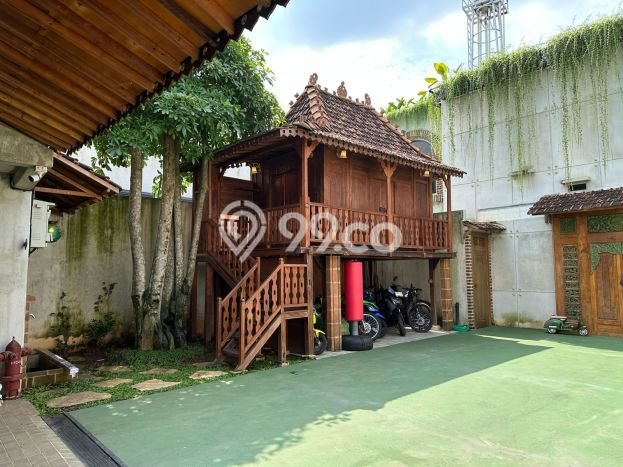For Sale! Premium House LT 600m2 Desain Elegan di Bintaro For Sale! Premium House LT 600m2 Desain Elegan di Bintaro