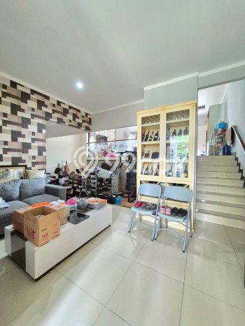 Jual Rumah Luas Elegan Dengan View Eksklusif di Bintaro, Tangerang Selatan Jual Rumah Luas Elegan Dengan View Eksklusif di Bintaro, Tangerang Selatan
