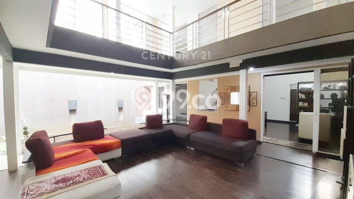 Rumah Elit Modern Siap Huni di Setra Duta Bandung Rumah Elit Modern Siap Huni di Setra Duta Bandung