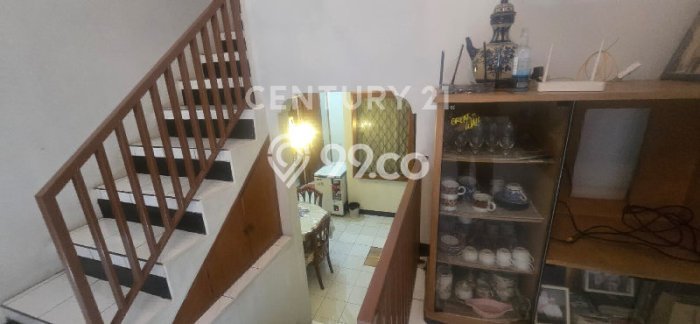 For Sale! Luxury House LT 192m2 Desain Modern di Setra Duta For Sale! Luxury House LT 192m2 Desain Modern di Setra Duta