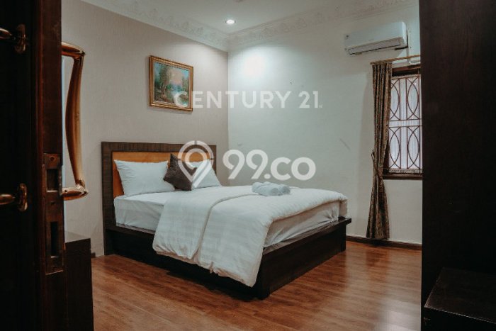 Rumah Mewah LB 1200m2 Siap Huni Desain Elegan di Dago, Bandung Rumah Mewah LB 1200m2 Siap Huni Desain Elegan di Dago, Bandung
