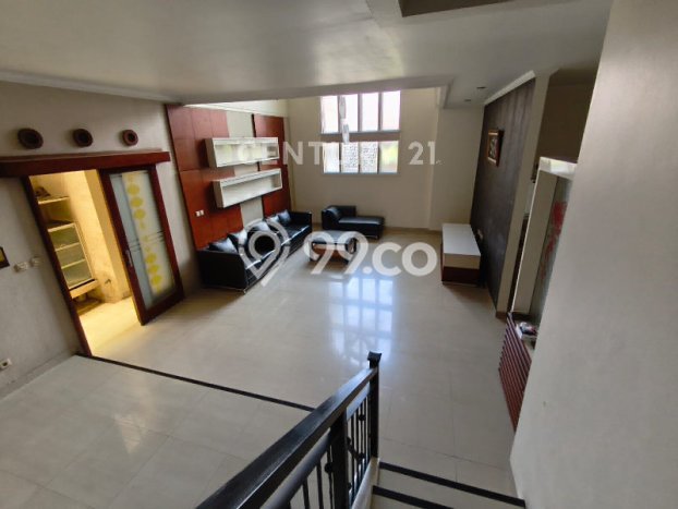 Jual Rumah Luas Elegan Dengan View Cantik di Taman Kopo Indah, Bandung Jual Rumah Luas Elegan Dengan View Cantik di Taman Kopo Indah, Bandung