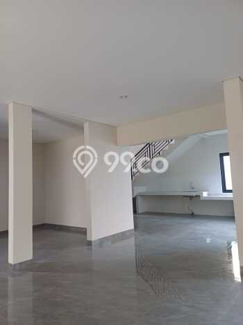Jual Rumah Luas Megah Dengan View Eksklusif di Kota Wisata, Jakarta Timur Jual Rumah Luas Megah Dengan View Eksklusif di Kota Wisata, Jakarta Timur