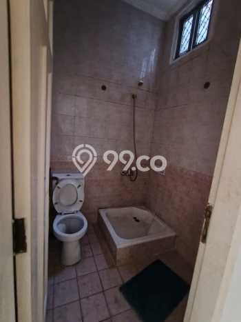 Dijual Hunian Rumah Terawat 4 Kamar di Kota Wisata, Bogor Dijual Hunian Rumah Terawat 4 Kamar di Kota Wisata, Bogor