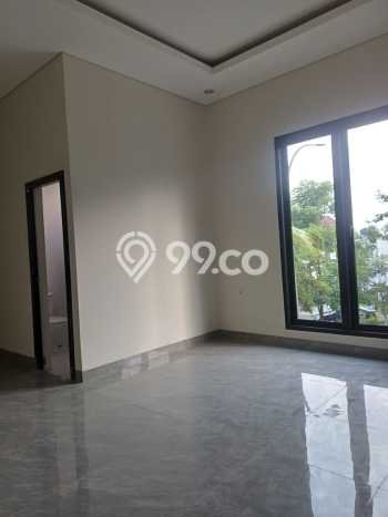 Jual Rumah Luas Megah Dengan View Eksklusif di Kota Wisata, Jakarta Timur Jual Rumah Luas Megah Dengan View Eksklusif di Kota Wisata, Jakarta Timur