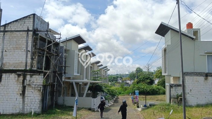 Jual Rumah Bagus Siap Huni LB 66m2 di Batu, Batu Jual Rumah Bagus Siap Huni LB 66m2 di Batu, Batu