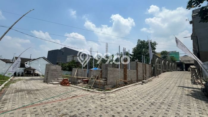 Rumah Luas Asri 10 KT Siap Pakai di Malang Kota Malang Rumah Luas Asri 10 KT Siap Pakai di Malang Kota Malang