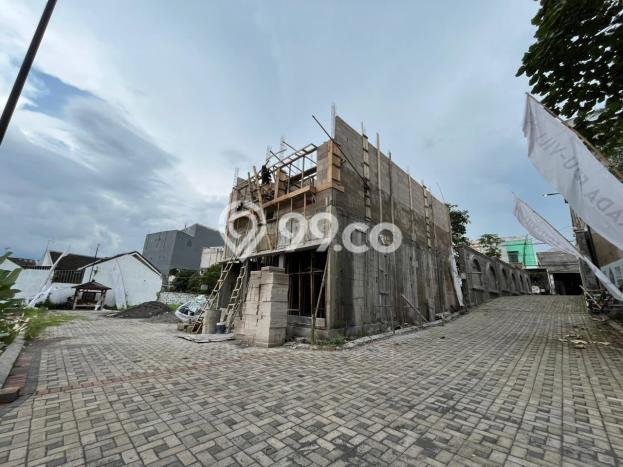 For Sale Hunian Rumah Terawat 10 Kamar di Malang Kota, Malang For Sale Hunian Rumah Terawat 10 Kamar di Malang Kota, Malang