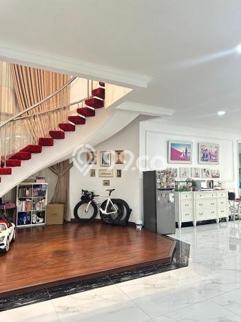 Dijual Rumah Luas Elegan Dengan View Cantik di Green garden, Jakarta Barat Dijual Rumah Luas Elegan Dengan View Cantik di Green garden, Jakarta Barat