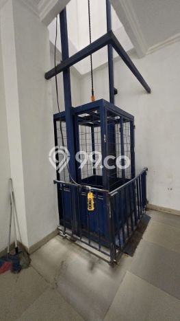 Ruko Bagus LT 115m2 LB 388m2 Dijual di Cengkareng Jakarta Barat Ruko Bagus LT 115m2 LB 388m2 Dijual di Cengkareng Jakarta Barat