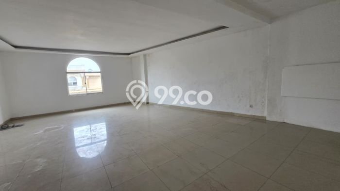 Ruko Bagus LT 115m2 LB 388m2 Dijual di Cengkareng Jakarta Barat Ruko Bagus LT 115m2 LB 388m2 Dijual di Cengkareng Jakarta Barat