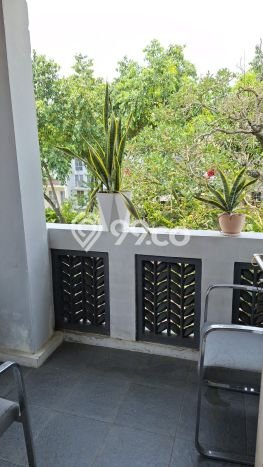 Rumah Mewah LB 115m2 Siap Pakai Desain Elegan di BSD The Green, Tangerang Rumah Mewah LB 115m2 Siap Pakai Desain Elegan di BSD The Green, Tangerang