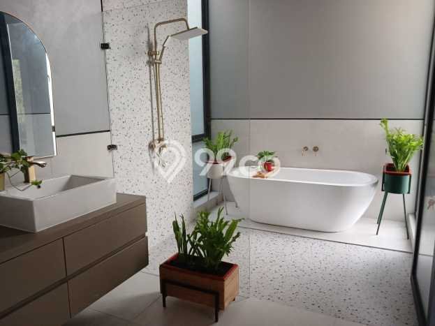 Rumah Luxury Modern Tanpa Renovasi di BSD The Green Tangerang Rumah Luxury Modern Tanpa Renovasi di BSD The Green Tangerang