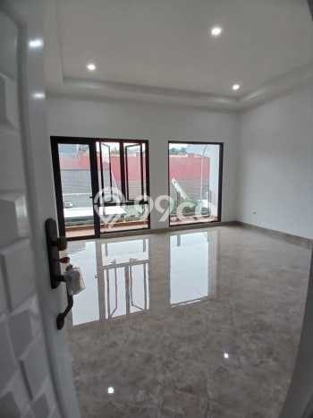 Rumah Elit Modern Siap Huni di BSD Nusaloka Tangerang Rumah Elit Modern Siap Huni di BSD Nusaloka Tangerang