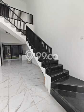 Rumah Strategis Minimalis Lb 135m2 di Regol, Bandung Rumah Strategis Minimalis Lb 135m2 di Regol, Bandung