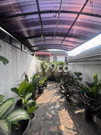 Rumah Mewah LB 225m2 Siap Huni Desain Elegan di Galaxy, Bekasi Rumah Mewah LB 225m2 Siap Huni Desain Elegan di Galaxy, Bekasi