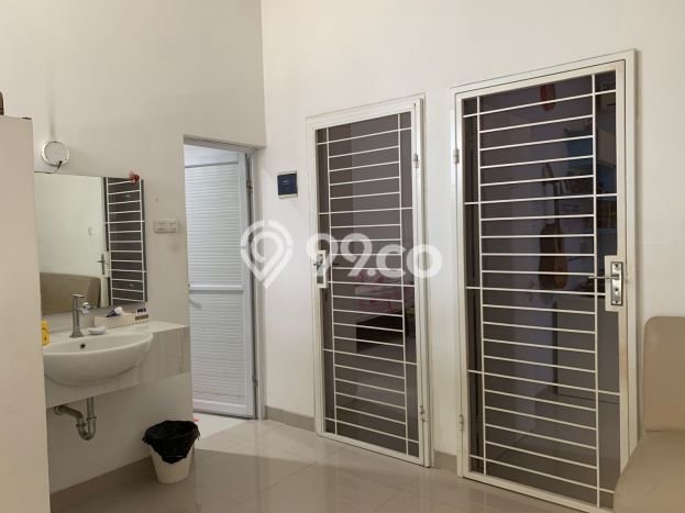 Rumah Luas Asri 4 KT Siap Pakai di Harapan Indah Bekasi Rumah Luas Asri 4 KT Siap Pakai di Harapan Indah Bekasi