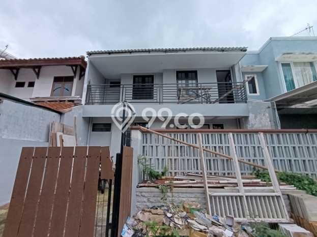 Rumah Luas Asri 4 KT Siap Pakai di Metland Menteng Jakarta Timur Rumah Luas Asri 4 KT Siap Pakai di Metland Menteng Jakarta Timur
