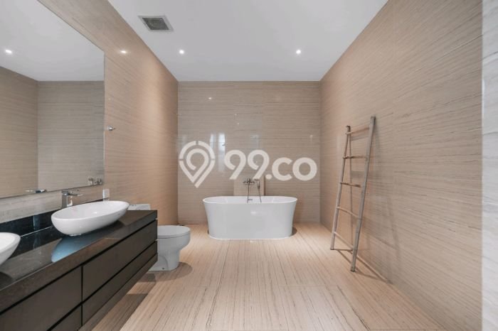 Vila Kawasan , Luas 570m2m², Akses ke Fasilitas Umum Vila Kawasan , Luas 570m2m², Akses ke Fasilitas Umum