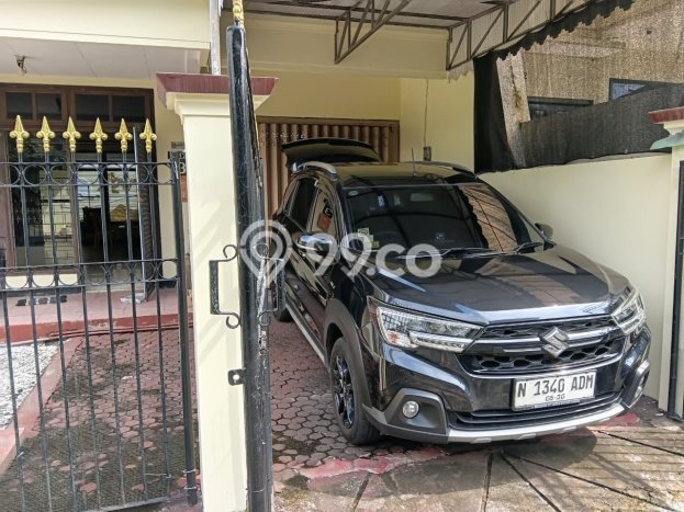 Rumah Elit LB 200m2 Siap Pakai Desain Elegan di Semolowaru, Surabaya Rumah Elit LB 200m2 Siap Pakai Desain Elegan di Semolowaru, Surabaya