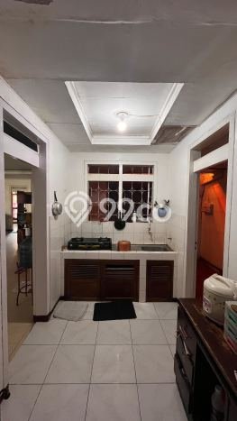 Hunian Eksklusif Siap Huni LT 360m2 di Gayungan, Surabaya Hunian Eksklusif Siap Huni LT 360m2 di Gayungan, Surabaya