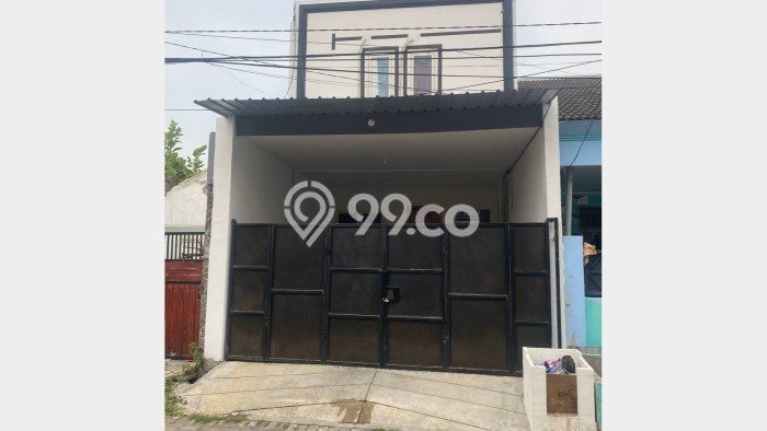 Kost Dijual di Semolowaru dengan 5 KT dan Luas 180m2 Kost Dijual di Semolowaru dengan 5 KT dan Luas 180m2