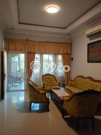 For Sale Rumah 5 Kamar Lokasi Strategis Bagus dan Strategis di Rungkut For Sale Rumah 5 Kamar Lokasi Strategis Bagus dan Strategis di Rungkut