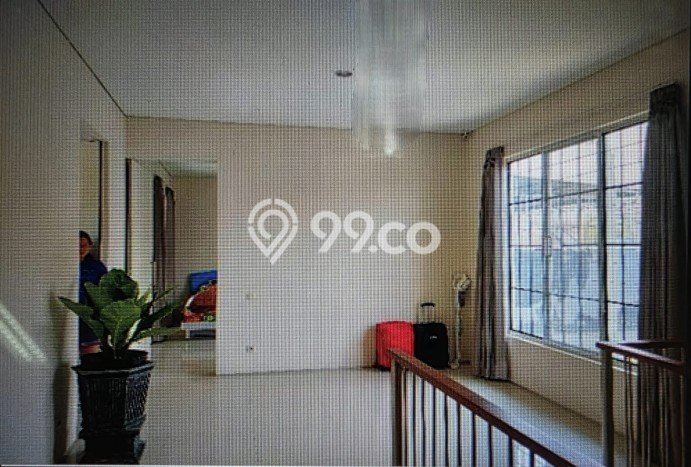 Rumah Modern 3 KT di Citraland Surabaya Semi Furnished Rumah Modern 3 KT di Citraland Surabaya Semi Furnished