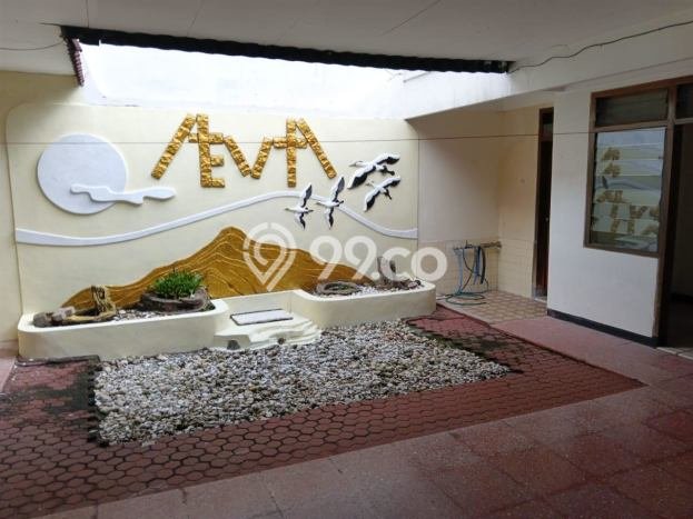 Rumah Elit LB 200m2 Siap Pakai Desain Elegan di Semolowaru, Surabaya Rumah Elit LB 200m2 Siap Pakai Desain Elegan di Semolowaru, Surabaya