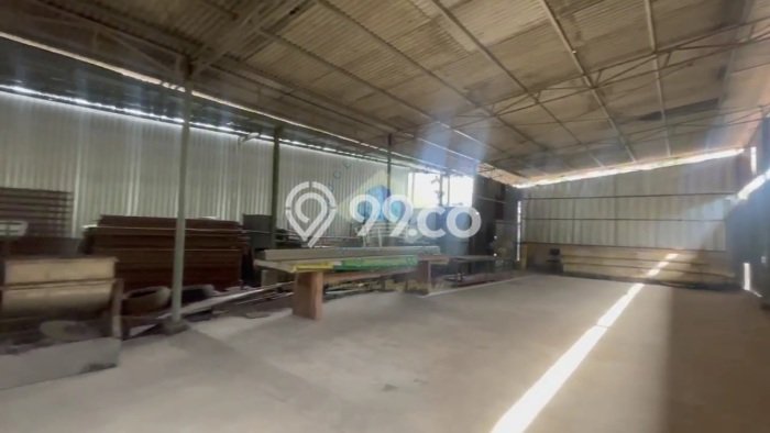 Unit Gudang Paling Strategis di Tigaraksa Tangerang dengan LB 440m2 Unit Gudang Paling Strategis di Tigaraksa Tangerang dengan LB 440m2