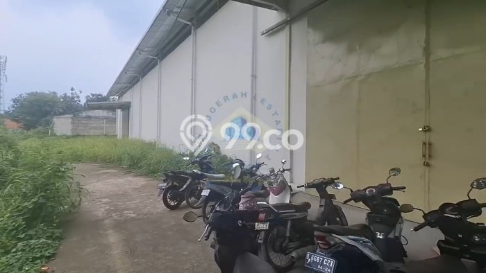 Gudang paling strategis disewakan di Sepatan Tangerang Gudang paling strategis disewakan di Sepatan Tangerang