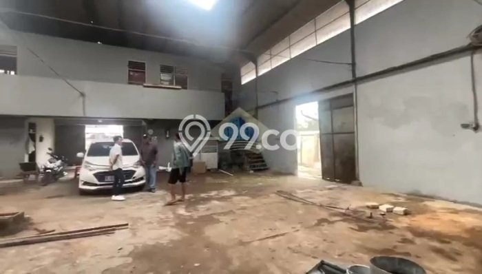 Gudang untuk Disewa di Pusat Jakarta Barat Luas Bangunan 450m2 Gudang untuk Disewa di Pusat Jakarta Barat Luas Bangunan 450m2