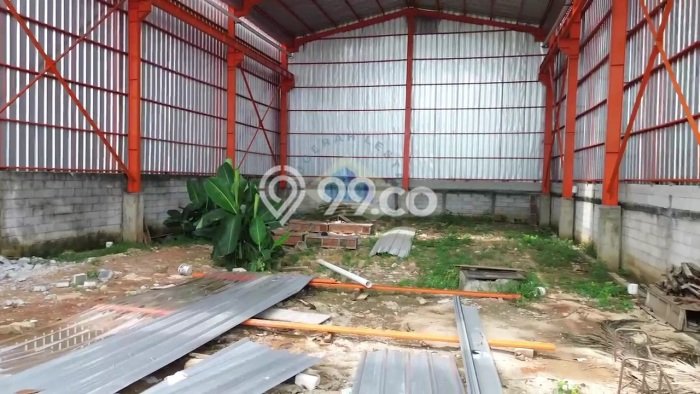 Unit Gudang Disewa Lokasi Jambe, Tangerang Spesifikasi Luas Bangunan 500m2 Unit Gudang Disewa Lokasi Jambe, Tangerang Spesifikasi Luas Bangunan 500m2