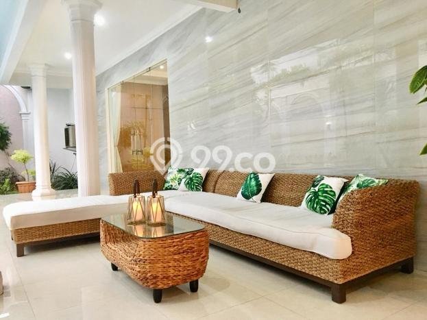 Hunian Elit LB 409m2 Siap Huni Desain Elegan di TB Simatupang, Jakarta Selatan Hunian Elit LB 409m2 Siap Huni Desain Elegan di TB Simatupang, Jakarta Selatan