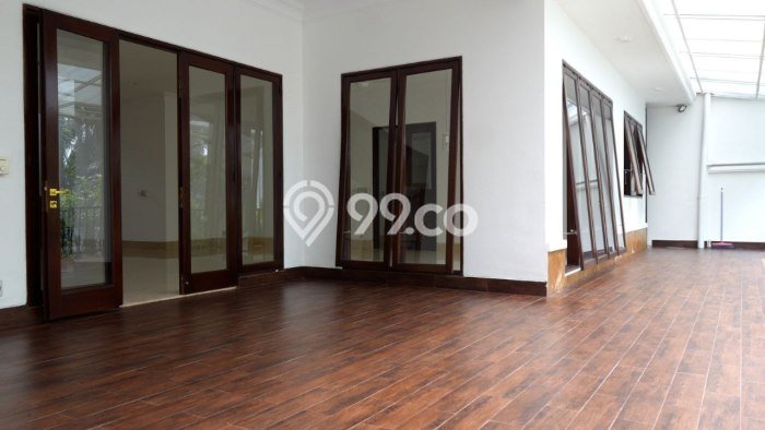 Ready to Use! Luxury House LT 742m2 Desain Modern di Kemang Ready to Use! Luxury House LT 742m2 Desain Modern di Kemang