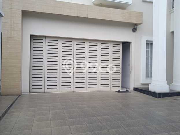Best Deal Hunian Mewah Ideal dan Luas di Menteng, Jakarta Pusat Best Deal Hunian Mewah Ideal dan Luas di Menteng, Jakarta Pusat