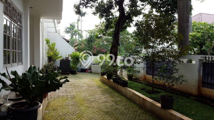 Hunian Elit LB 450m2 Siap Pakai Desain Elegan di Pondok Indah, Jakarta Selatan Hunian Elit LB 450m2 Siap Pakai Desain Elegan di Pondok Indah, Jakarta Selatan