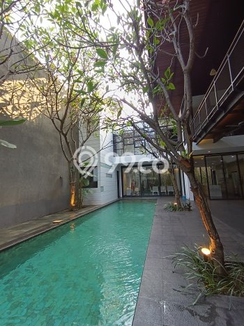 Siap Huni Rumah Mewah 4 Kamar di Menteng Dekat ke Mana Pun Siap Huni Rumah Mewah 4 Kamar di Menteng Dekat ke Mana Pun