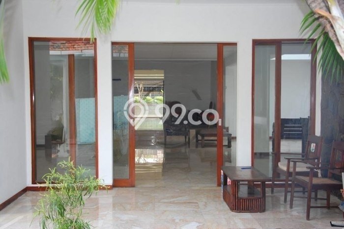 Rumah Mewah Dijual LT 738m2 di Menteng, Jakarta Pusat Rumah Mewah Dijual LT 738m2 di Menteng, Jakarta Pusat