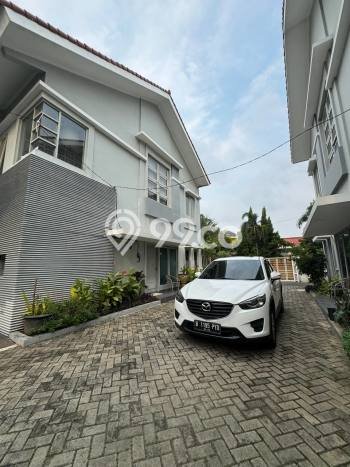 Rumah Eksklusif Siap Huni LT 820m2 di Menteng, Jakarta Pusat Rumah Eksklusif Siap Huni LT 820m2 di Menteng, Jakarta Pusat