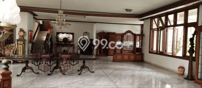 Rumah Eksklusif Siap Huni LT 2183m2 di Kelapa Gading, Jakarta Utara Rumah Eksklusif Siap Huni LT 2183m2 di Kelapa Gading, Jakarta Utara
