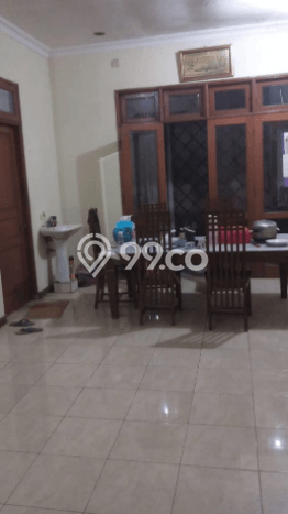 Siap Huni Hunian Elit 5 Kamar di Menteng Dekat ke Mana Pun Siap Huni Hunian Elit 5 Kamar di Menteng Dekat ke Mana Pun