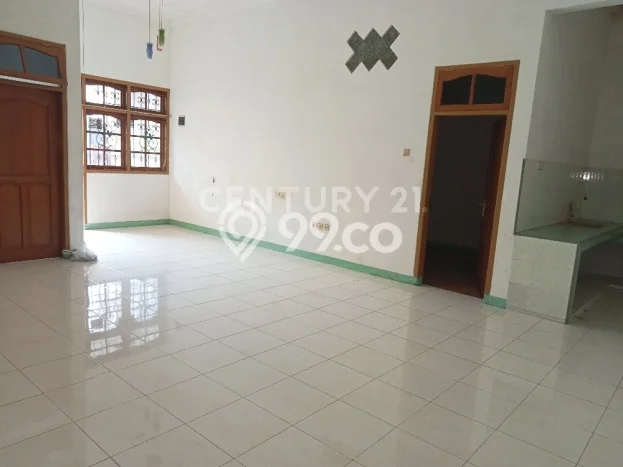 Lokasi strategis! Rumah siap huni disewakan di Kramat LB 140m2 Lokasi strategis! Rumah siap huni disewakan di Kramat LB 140m2