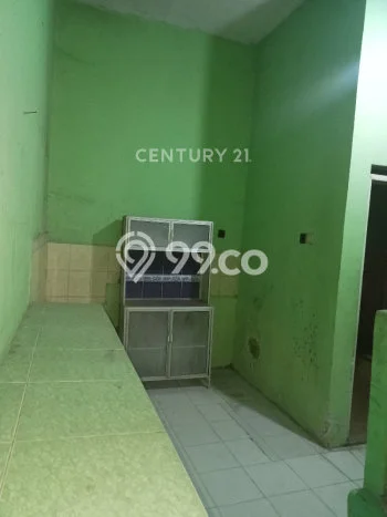Lokasi strategis! Rumah siap huni dikontrakkan di Tegal Barat LB 140m2 Lokasi strategis! Rumah siap huni dikontrakkan di Tegal Barat LB 140m2