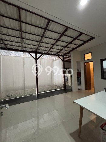 Lokasi terbaik! Rumah siap pakai dikontrakkan di BSD LB 105m2 Lokasi terbaik! Rumah siap pakai dikontrakkan di BSD LB 105m2